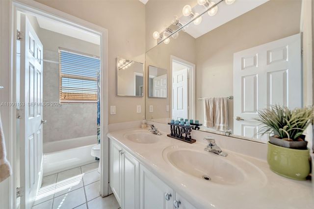 2831 SW 190th Ave, Miramar, FL 33029