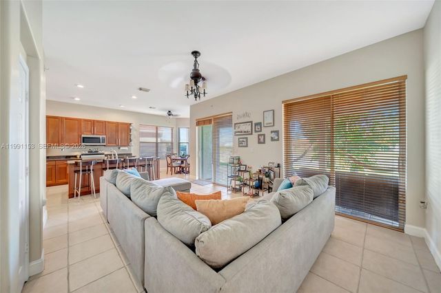 2831 SW 190th Ave, Miramar, FL 33029