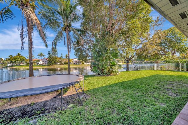 2831 SW 190th Ave, Miramar, FL 33029