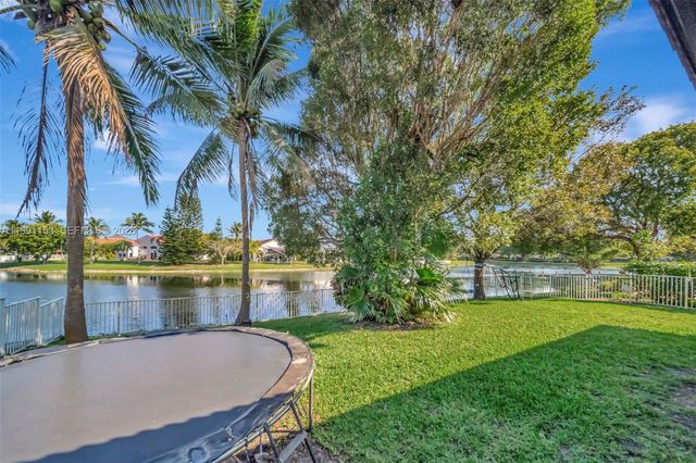 2831 SW 190th Ave, Miramar, FL 33029