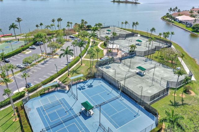 2831 SW 190th Ave, Miramar, FL 33029