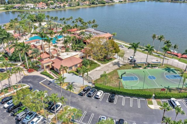 2831 SW 190th Ave, Miramar, FL 33029