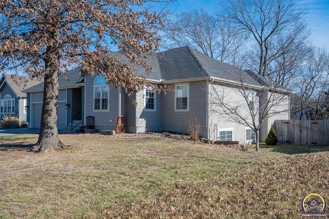 4334 SE Oakwood ST, Topeka, KS 66609