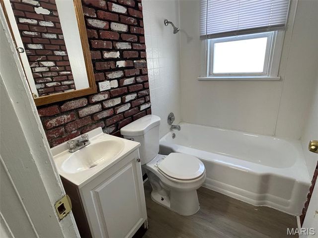 6242 Garfield Avenue, Berkeley, MO 63134