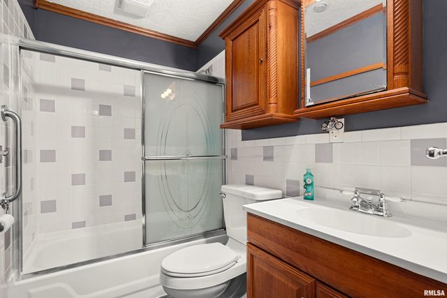 501 PONTIAC Road, Marquette Heights, IL 61554