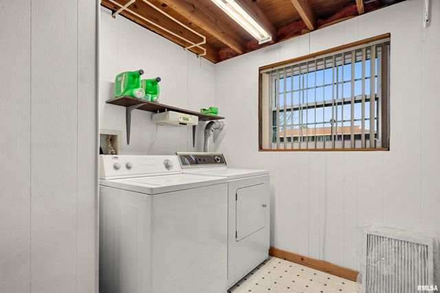 501 PONTIAC Road, Marquette Heights, IL 61554