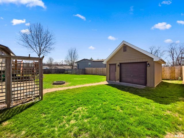 501 PONTIAC Road, Marquette Heights, IL 61554