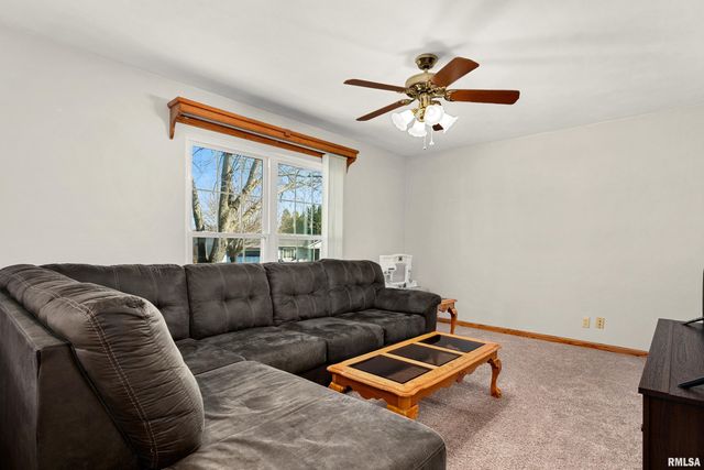 501 PONTIAC Road, Marquette Heights, IL 61554