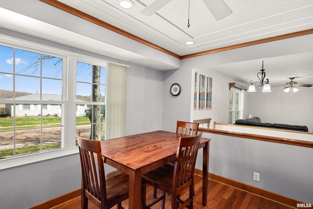 501 PONTIAC Road, Marquette Heights, IL 61554