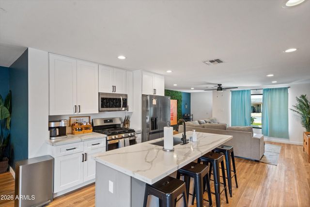 3727 E YALE Street, Phoenix, AZ 85008