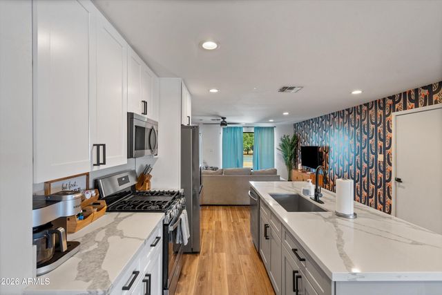 3727 E YALE Street, Phoenix, AZ 85008