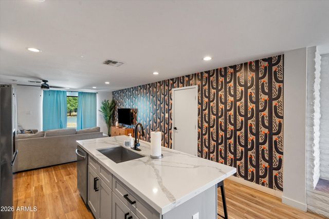 3727 E YALE Street, Phoenix, AZ 85008