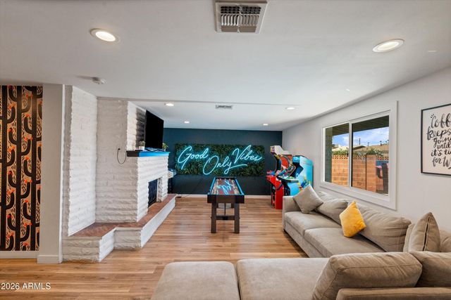 3727 E YALE Street, Phoenix, AZ 85008