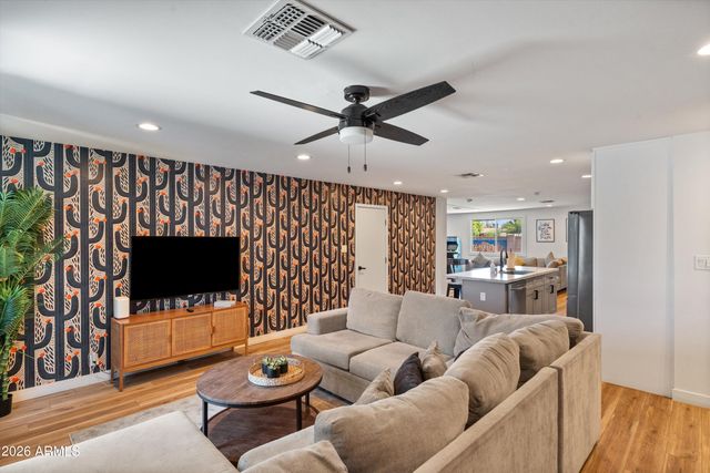 3727 E YALE Street, Phoenix, AZ 85008