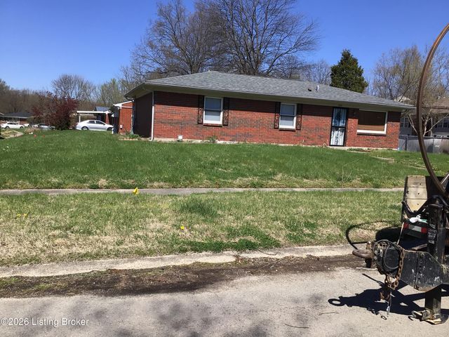 8919 Elmcreek Dr, Louisville, KY 40219