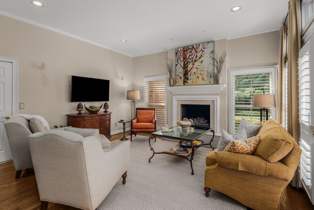 701 Vail Ct, Nashville, TN 37215