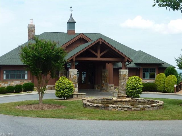 821 Rocky Cove Lane, Denton, NC 27239