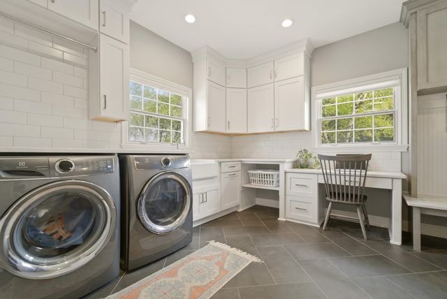 1419 Snead Avenue, Chesterton, IN 46304