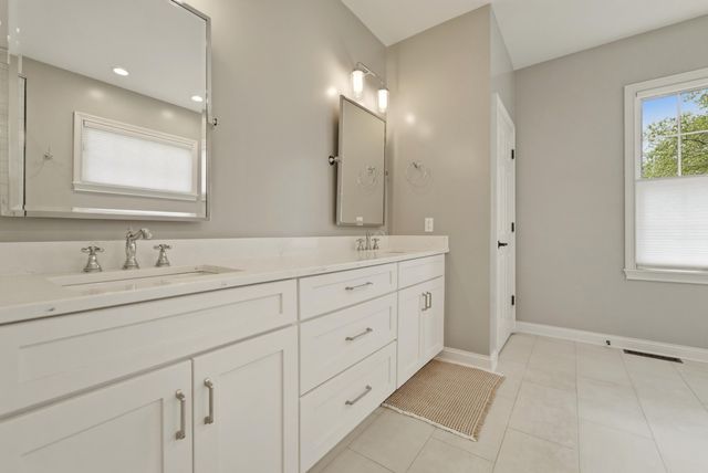 1419 Snead Avenue, Chesterton, IN 46304