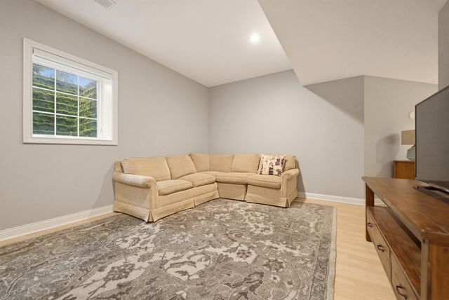 1419 Snead Avenue, Chesterton, IN 46304