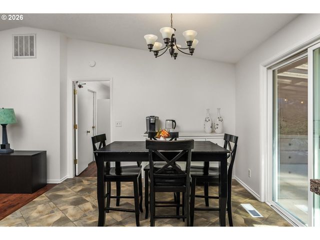 6490 Sw NEHALEM Ln, Beaverton, OR 97007