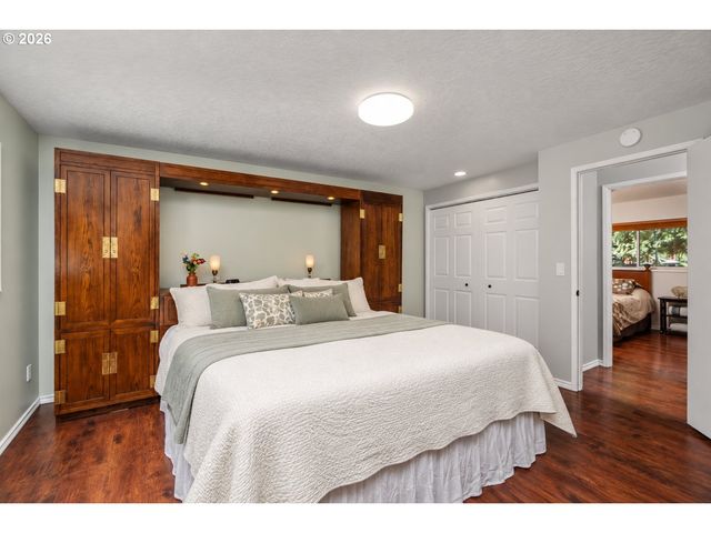 6490 Sw NEHALEM Ln, Beaverton, OR 97007