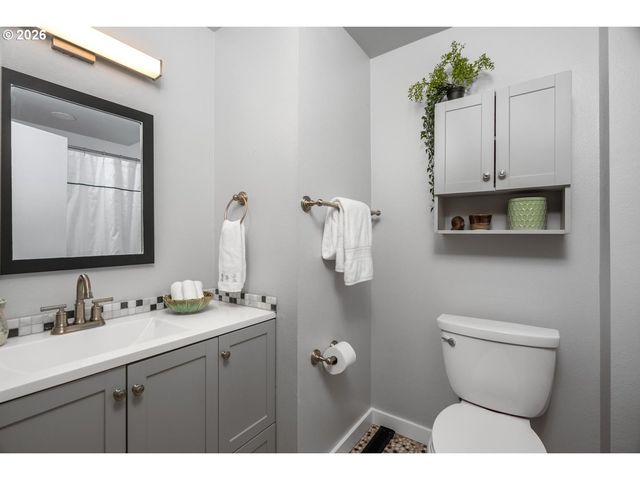 6490 Sw NEHALEM Ln, Beaverton, OR 97007