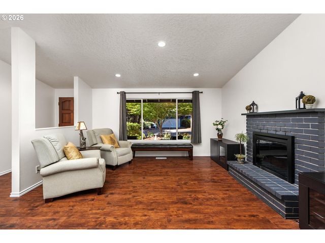 6490 Sw NEHALEM Ln, Beaverton, OR 97007