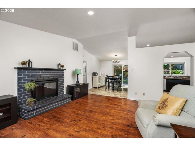 6490 Sw NEHALEM Ln, Beaverton, OR 97007