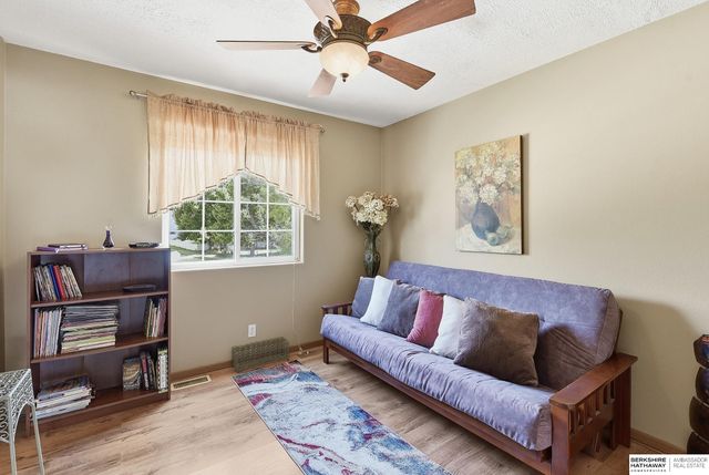 15453 Binney Street, Omaha, NE 68116