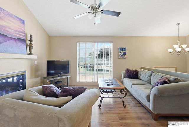 15453 Binney Street, Omaha, NE 68116
