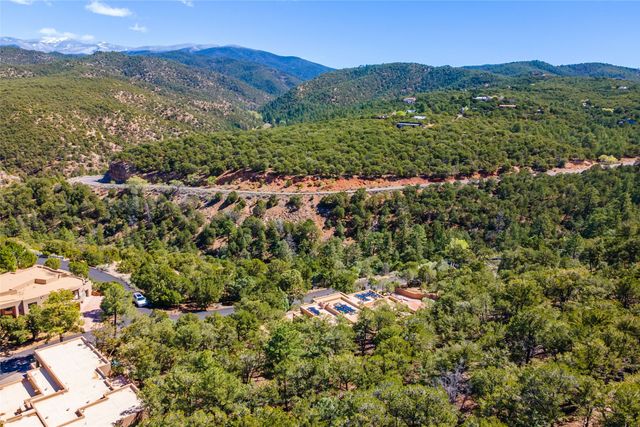 1412 Tesuque Creek Road, Santa Fe, NM 87501