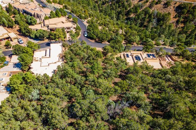 1412 Tesuque Creek Road, Santa Fe, NM 87501