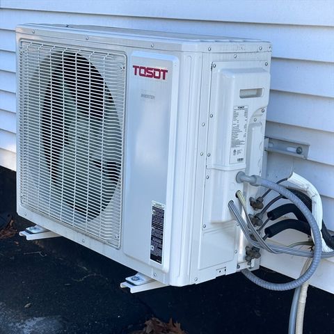 1163 Whipple Rd, Tewksbury, MA 01876