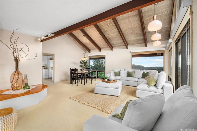 1708 Kumakani Loop, Honolulu, HI 96821