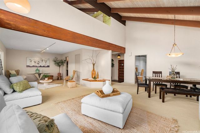 1708 Kumakani Loop, Honolulu, HI 96821