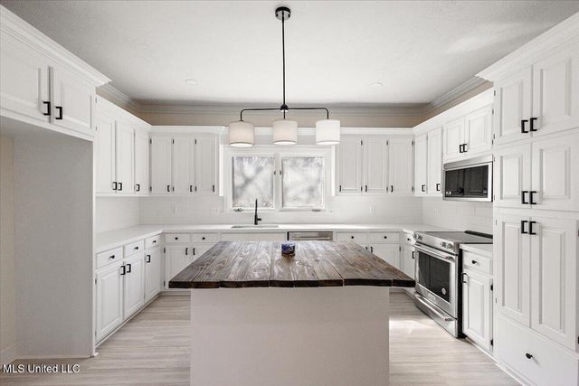 204 Summer Oak Trail, Madison, MS 39110