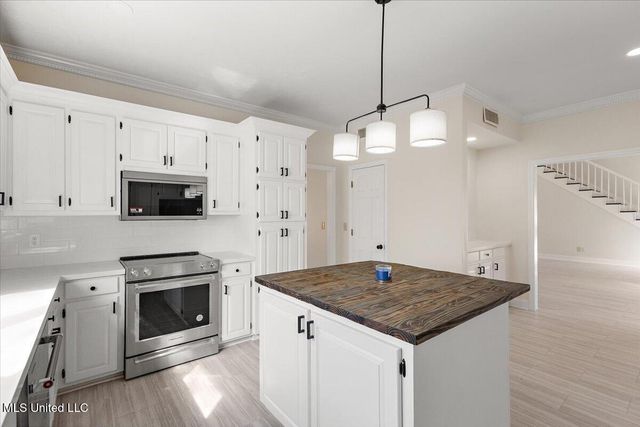 204 Summer Oak Trail, Madison, MS 39110