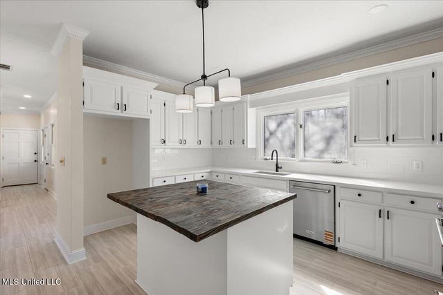 204 Summer Oak Trail, Madison, MS 39110