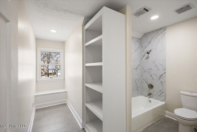 204 Summer Oak Trail, Madison, MS 39110