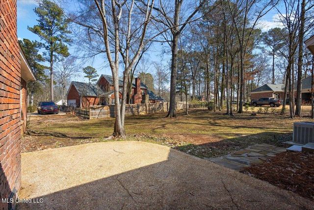 204 Summer Oak Trail, Madison, MS 39110