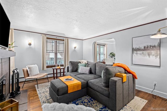 604 W Hudson Avenue, Royal Oak Charter Township, MI 48067