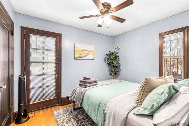 604 W Hudson Avenue, Royal Oak Charter Township, MI 48067