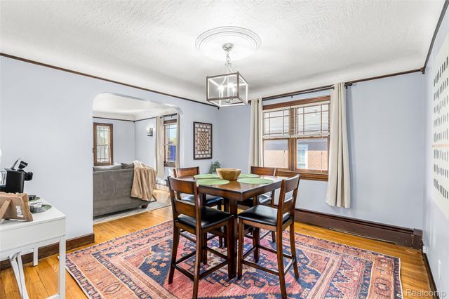 604 W Hudson Avenue, Royal Oak Charter Township, MI 48067