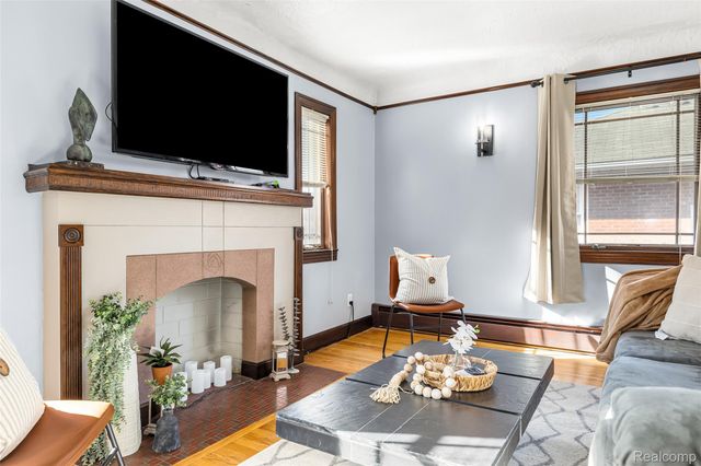 604 W Hudson Avenue, Royal Oak Charter Township, MI 48067