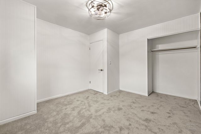 421 Lake Avenue, Crystal Lake, IL 60014