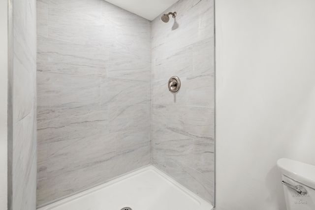 421 Lake Avenue, Crystal Lake, IL 60014