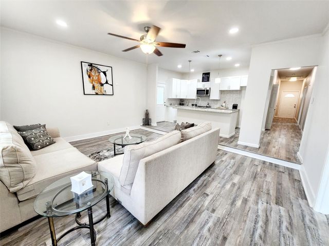 2000 May Street, Fort Worth, TX 76110