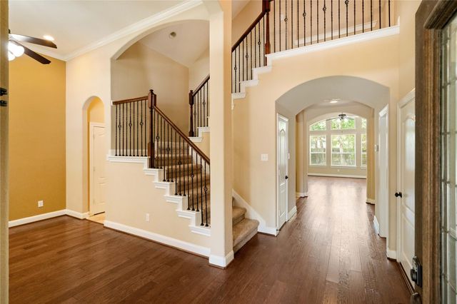 214 Pinto Point Drive, Spring, TX 77389