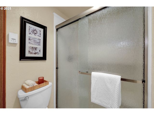 2720 FILLMORE St, Eugene, OR 97405